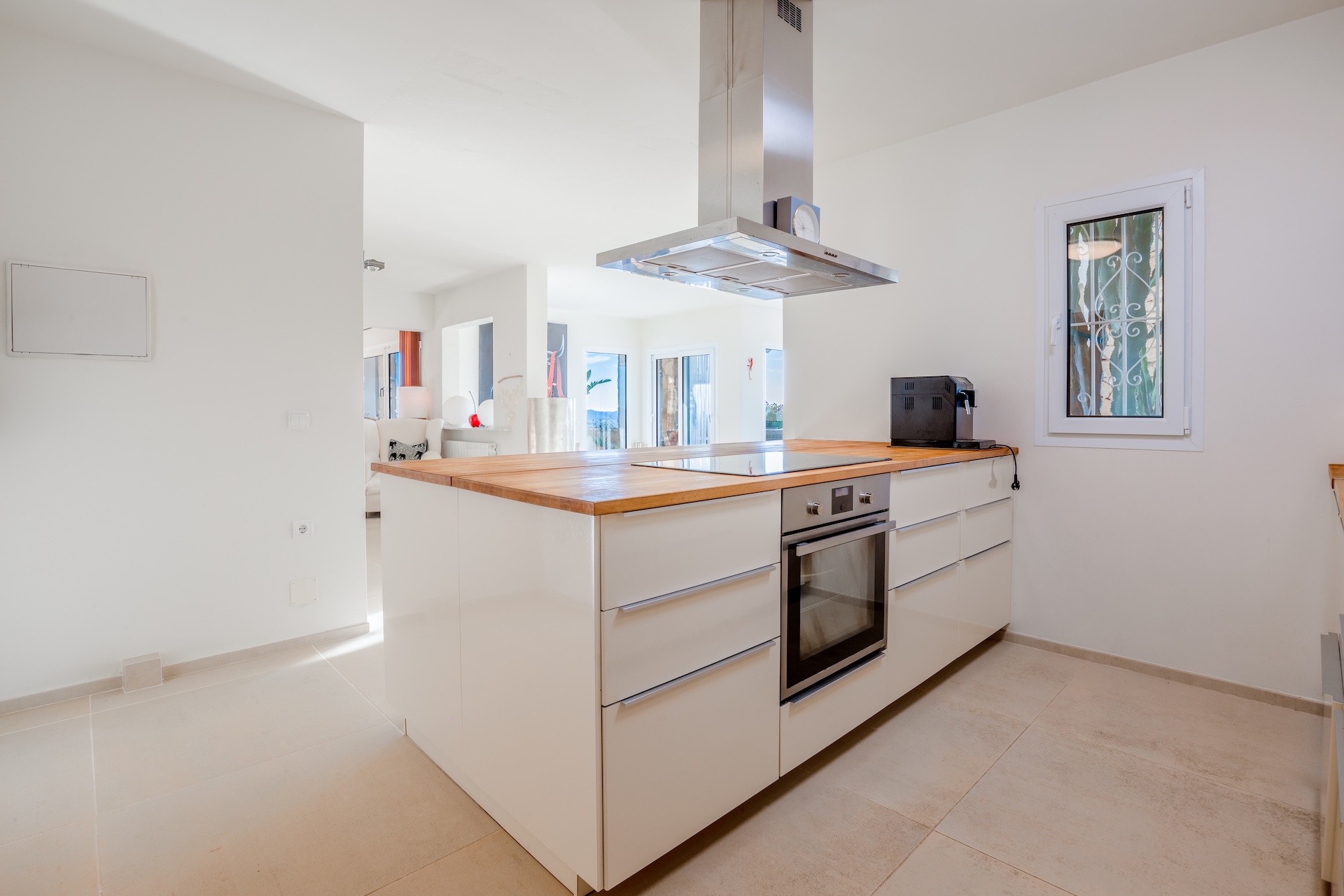 Resa Estates Ibiza sale te koop Villa hills Can Furnet kitchen 1.jpg